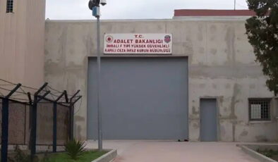 DEM Parti heyeti, İmralı’da Öcalan ile görüştü