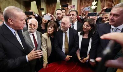 DEM Partili Bakırhan, yeni anayasaya yeşil ışık yaktı: CHP’nin İmralı kararını eleştirdi