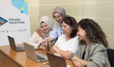 ‘Dijitalde Hayat Kolay’ projesi, girişimci kadınların dijital yolculuğunu destekliyor