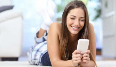 Dilbilimde çarpıcı bulgu: Kadınlar bu işareti erkeklerden 3 kat fazla kullanıyor