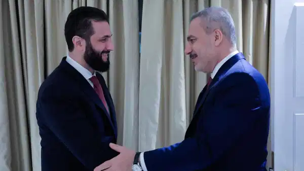 Dışişleri Bakanı Hakan Fidan, ABD’de Suriye Cumhurbaşkanı Ahmed Şara ile görüştü!