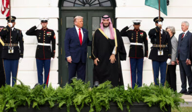 Donald Trump’tan Prens Selman’a görkemli karşılama