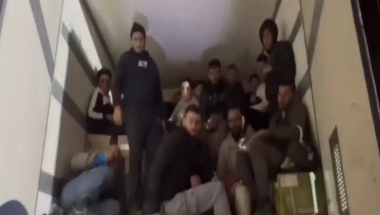 Durdurulan TIR’dan 16 kaçak göçmen çıktı!