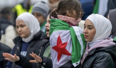 DW: Almanya’daki Suriyeli sığınmacılar geri dönmeleri için baskı görüyor