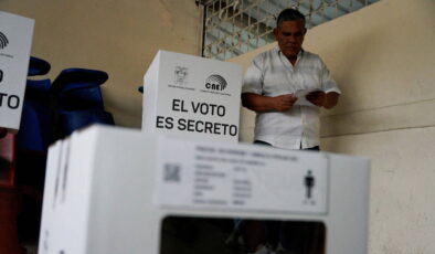 Ekvador’da referandum: Yabancı üslere ve yeni anayasaya ret