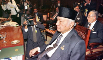 Endonezya lideri, kayınpederini ‘ulusal kahraman’ ilan etti