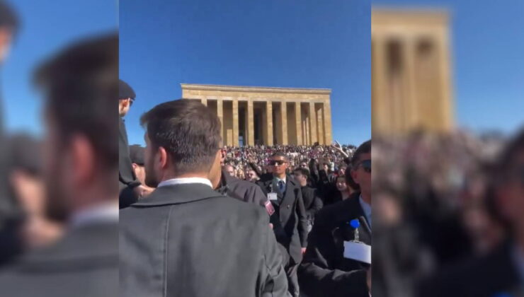 ‘Erdoğan’ sloganlarına engel yok ama…  Anıtkabir’de gençlerin Andımız’ı okumasına müdahale edildi
