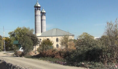 Ermeni işgalinde ahır olarak kullanıldı: Cuma Mescidi yeniden ibadete açıldı