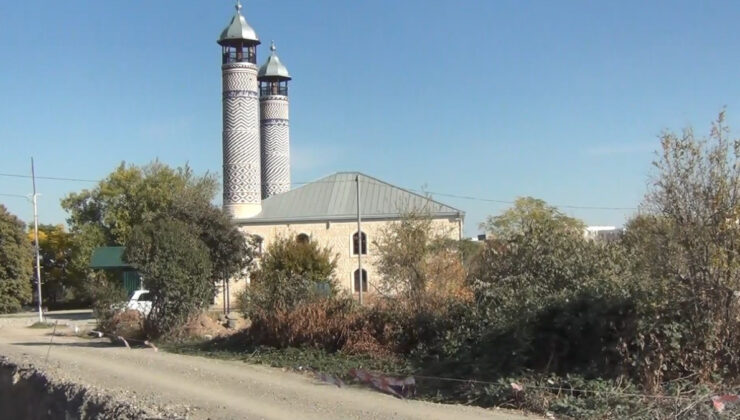 Ermeni işgalinde ahır olarak kullanıldı: Cuma Mescidi yeniden ibadete açıldı