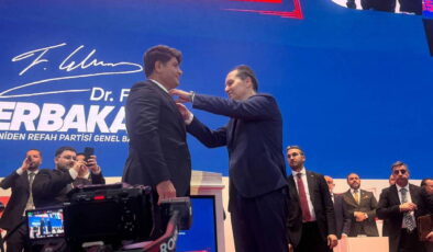 Eski HDP milletvekili Yeniden Refah Partisi’ne geçti!