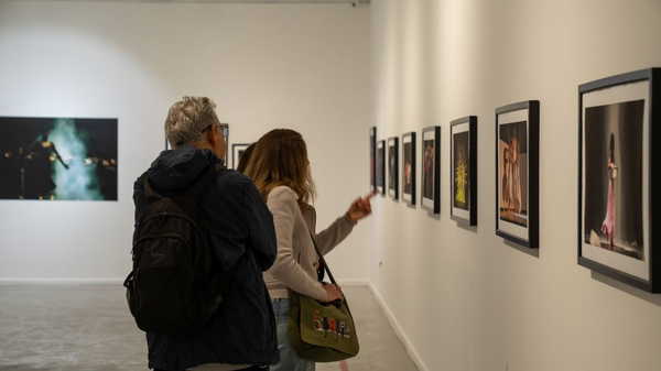 “Fotoğrafın dansı, dansın fotoğrafı” sergisi Taksim Sanat’ta açıldı!