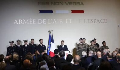 Fransa’dan uzaya güç gösterisi: Askeri programa milyarlar akacak