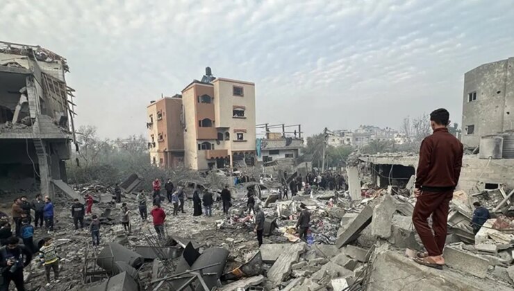 Gazze’de İsrail ordusunun bıraktığı mühimmatların patlaması sonucu 3 çocuk yaralandı