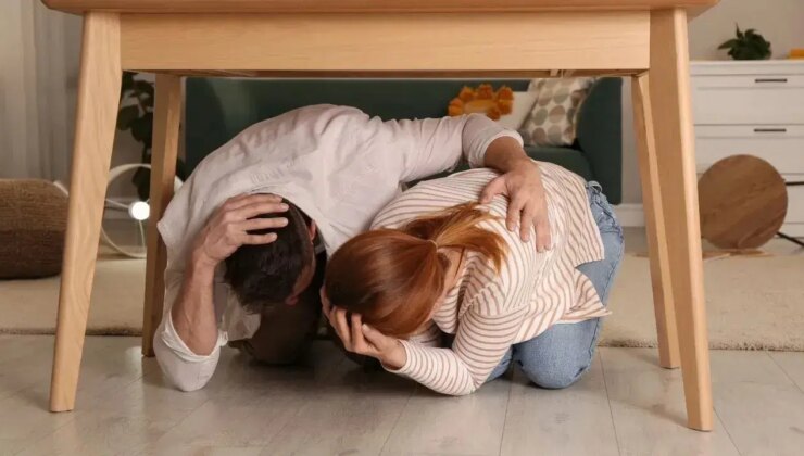 Gerçek deprem olmasa da zihin titreşiyor: Hayalet deprem sendromu nedir?