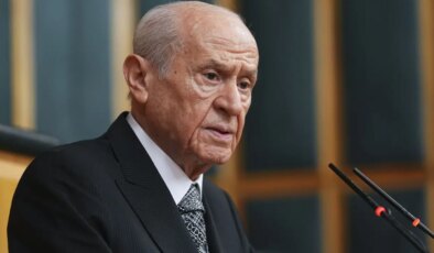 Gözler bugüne çevrilmişti… Bahçeli kürsüde Cumhur İttifakı’na ‘sahip’ çıktı: ‘Dertler sağanak olsa da biz buradayız’