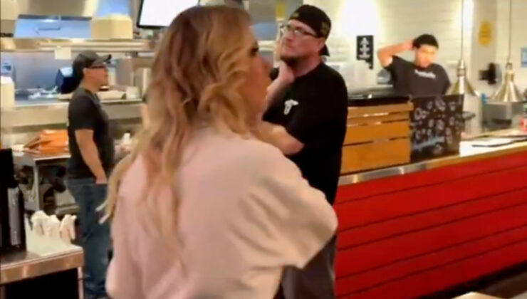 Gülben Ergen’in konser maratonu: ABD’de bornozla gezdi