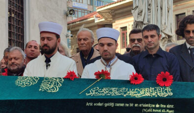 Hayatını kaybeden oyuncu Engin Çağlar son yolculuğuna uğurlandı