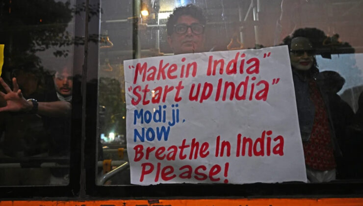 Hindistan’ın Yeni Delhi kentinde hava, ölümcül hale geldi