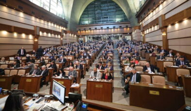 İBB meclisinde 19 ilçenin 2026 yılı bütçesi onaylandı