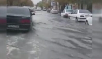 İran’da kuraklık sonrası yağışlar sele dönüştü