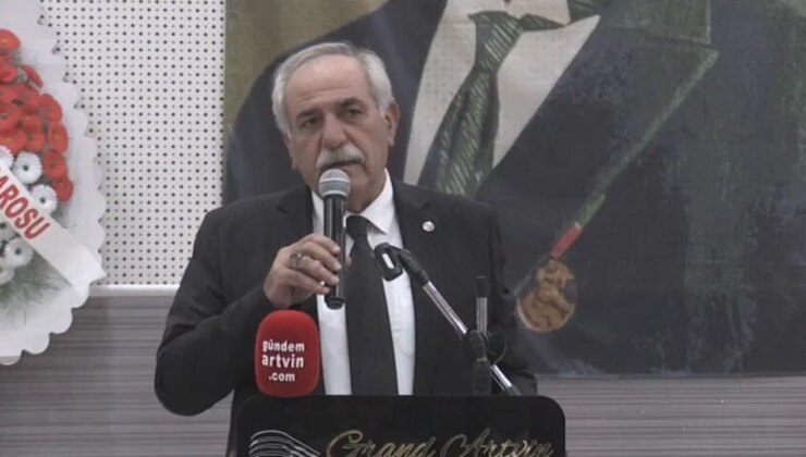 İYİ Partili Cumali Durmuş’tan Erdoğan’a: Heykeli dikilsin istiyor, senin biblonu dikmez bu millet!