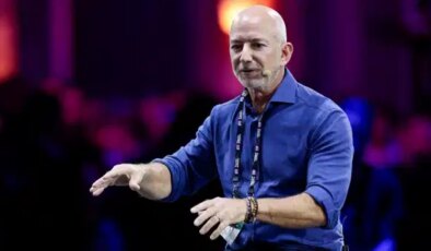 Jeff Bezos, kendi yapay zeka girişimini kuruyor