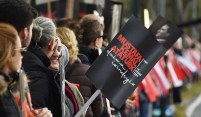 Kadıköy’de 10 Kasım’da ‘9’u 5 geçe Ata’ya Saygı Zinciri’ oluşturulacak