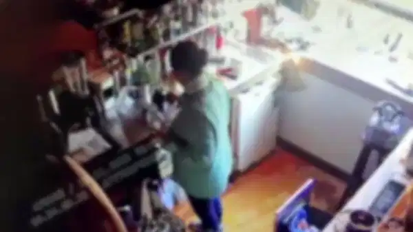 Kahve içti, hastanelik oldu: 2 şüpheliye ev hapsi