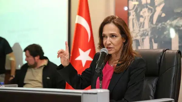 Karşıyaka Belediye Başkanı Ünsal, tehdit edildiğini açıkladı: ‘Kimseyi tehlikeye atma lüksüm yok’