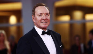 Kevin Spacey kimdir? Kevin Spacey kaç yaşında, nereli? Kevin Spacey hangi yapımlarda rol aldı?