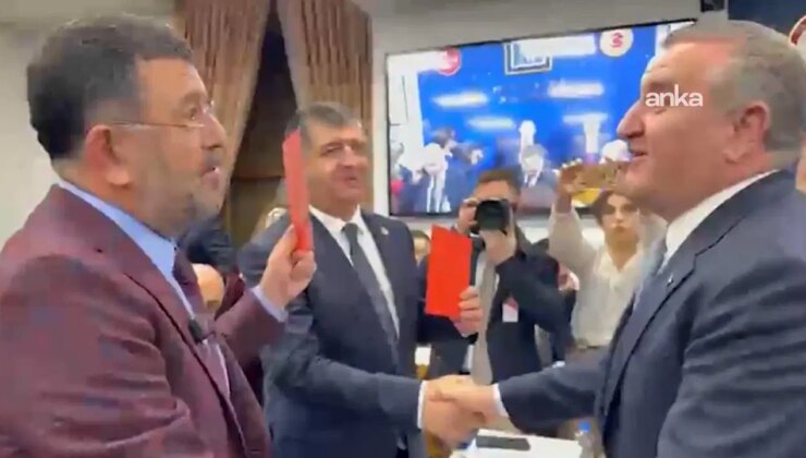 Komisyonda CHP’lilerden ‘kırmızı kartlı’ protesto: Bakan Bak’tan ‘VAR’dan döner’ yanıtı!