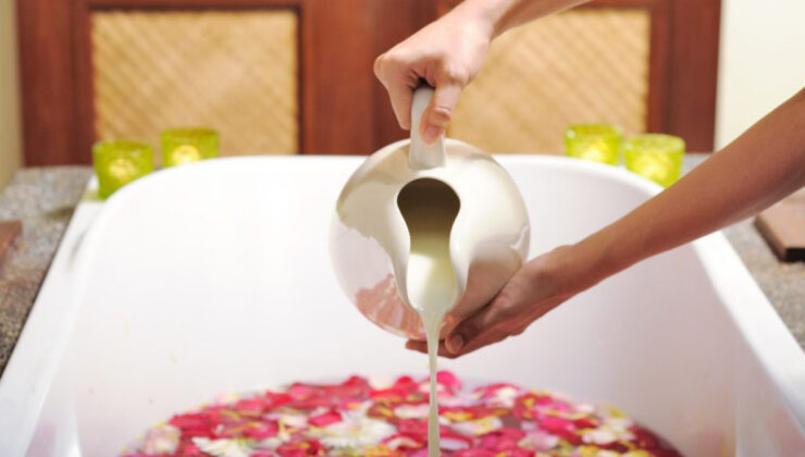 Kralları etkileyen yöntem: Kleopatra bakın nasıl yıkanıyordu…