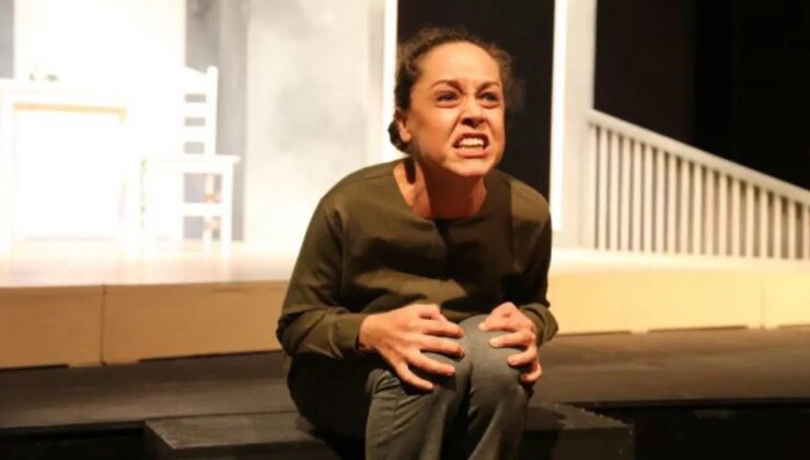 Lena, Leyla ve Diğerleri