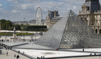 Louvre Müzesi’nde güvenlik önlemlerini artırma kararı alındı