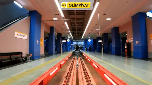 M9 metro hattında yer alan bazı vagonlarda anons yapılmaması nedeniyle İBB’ye üst sınırdan para cezası