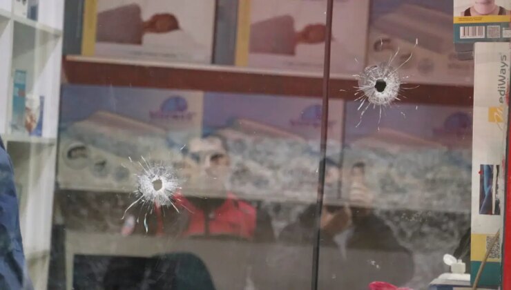 Medikal dükkanına silahlı saldırı: Yaralılar var!