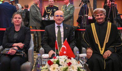 Mehmet Şimşek: Umman’la yeni iş birliği döneminin kapısı aralandı