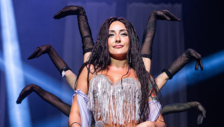 Melek Mosso boşanma sonrası yaptığı açıklamayla gündem oldu