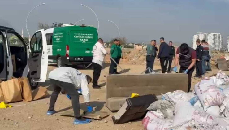 Mersin’de sır olay: Çekyat içerisinde bıçaklanmış erkek cesedi bulundu!