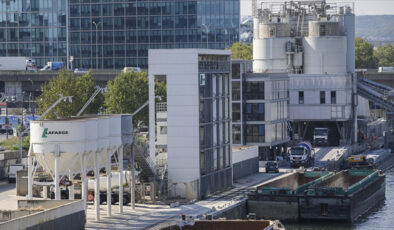 MİT’in Suriye’de fabrikasını vurduğu Lafarge, Fransa’da terör örgütünü finanse etmekten yargılanıyor