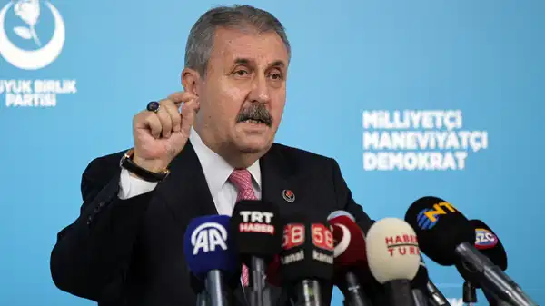 Mustafa Destici’den ‘İmralı’ tepkisi: ‘Terörle, teröristle müzakere olmaz!’