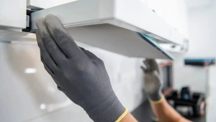 Mutfağınızın havasını değiştirecek doğal temizlik sırrı: 3 adımda aspiratör ve davlumbaz nasıl temizlenir?