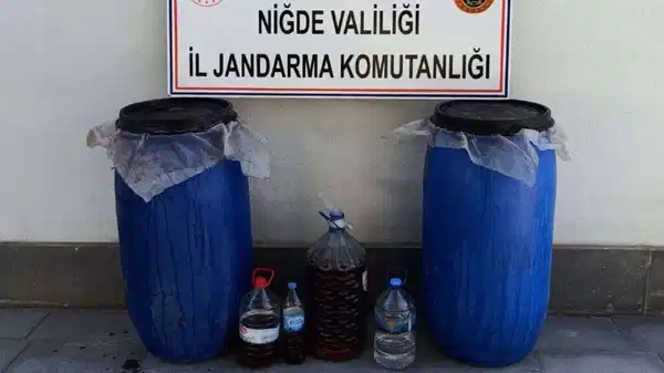 Niğde 322 litre el yapımı içki ele geçirildi