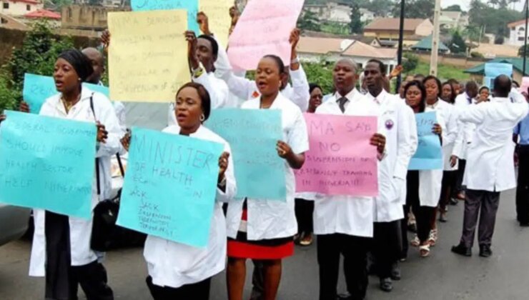 Nijeryalı doktorlardan süresiz grev kararı