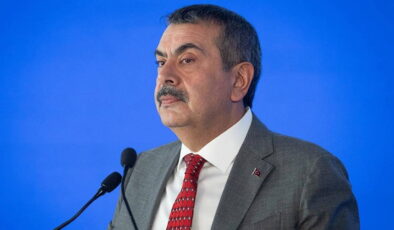 Okullarda ara tatil kaldırılacak mı? Bakan Tekin’den dikkat çeken açıklama