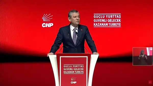 Özgür Özel, CHP’nin asgari ücret planını açıkladı: ‘1 yıl sonunda hızla uzaklaşacaklar’