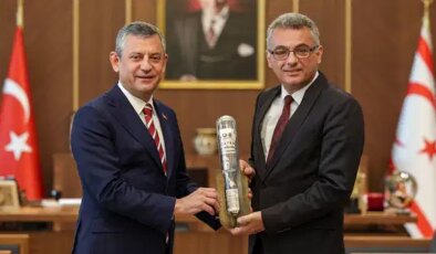Özgür Özel, KKTC Cumhurbaşkanı Tufan Erhürman’ı ziyaret etti