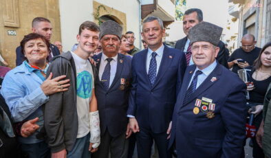 Özgür Özel, KKTC’de Cumhuriyetçi Türk Partisi’ni ziyaret etti