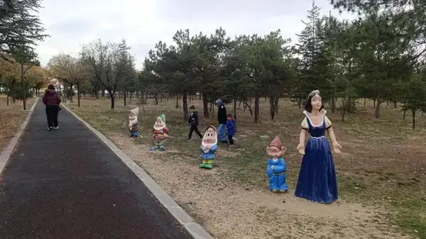 Pamuk Prenses’in cücelerini çaldılar