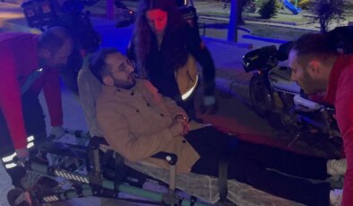 Parkta dehşet… Otururken bir anda bıçaklı saldırıya uğradı!